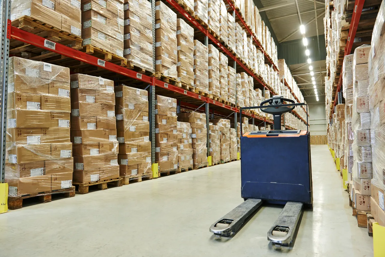 warehousing and distribution services 4