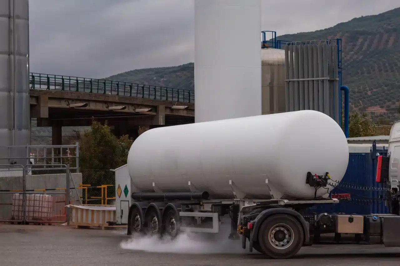 cryogenic logistics truck xrt logistics